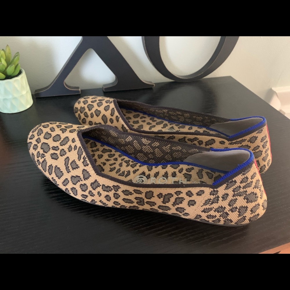 Rothys Leopard ballet flat. Size 9.5. Fits like 9
